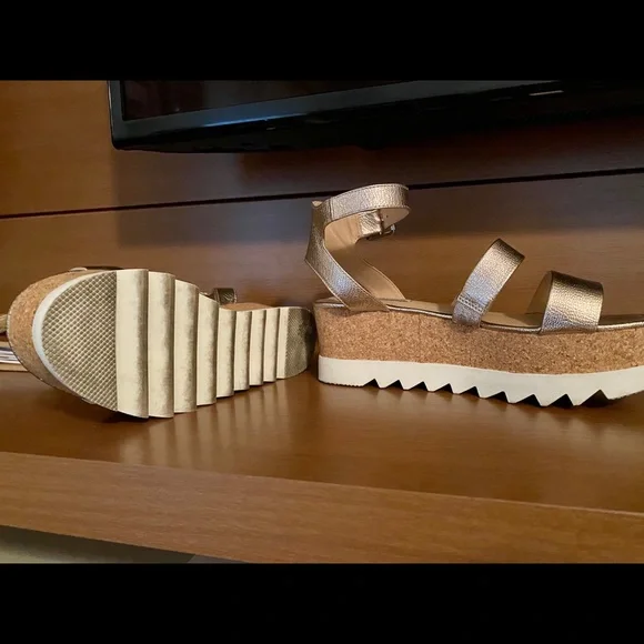 Steven By Steve Madden Metallic Sandals - Picture 3 of 5